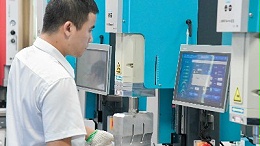 荔灣區(qū)企業(yè)生產(chǎn)加速！靈科超聲波焊接機多行業(yè)適配顯優(yōu)勢