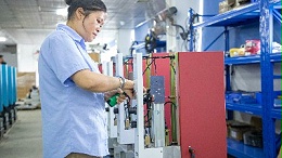 聚焦！應對必諾超聲波焊接機變頻器輸出頻率異常的實用策略