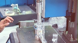 靈科超聲波，超聲波焊接設(shè)備的“價(jià)格屠夫”