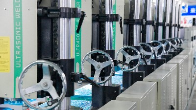 智造無痕：靈科超聲波焊接如何定義智能鏡框的“隱形”品質？