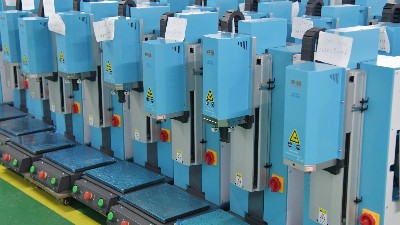 快易達超聲波焊接機觸摸屏“罷工”怎么辦？