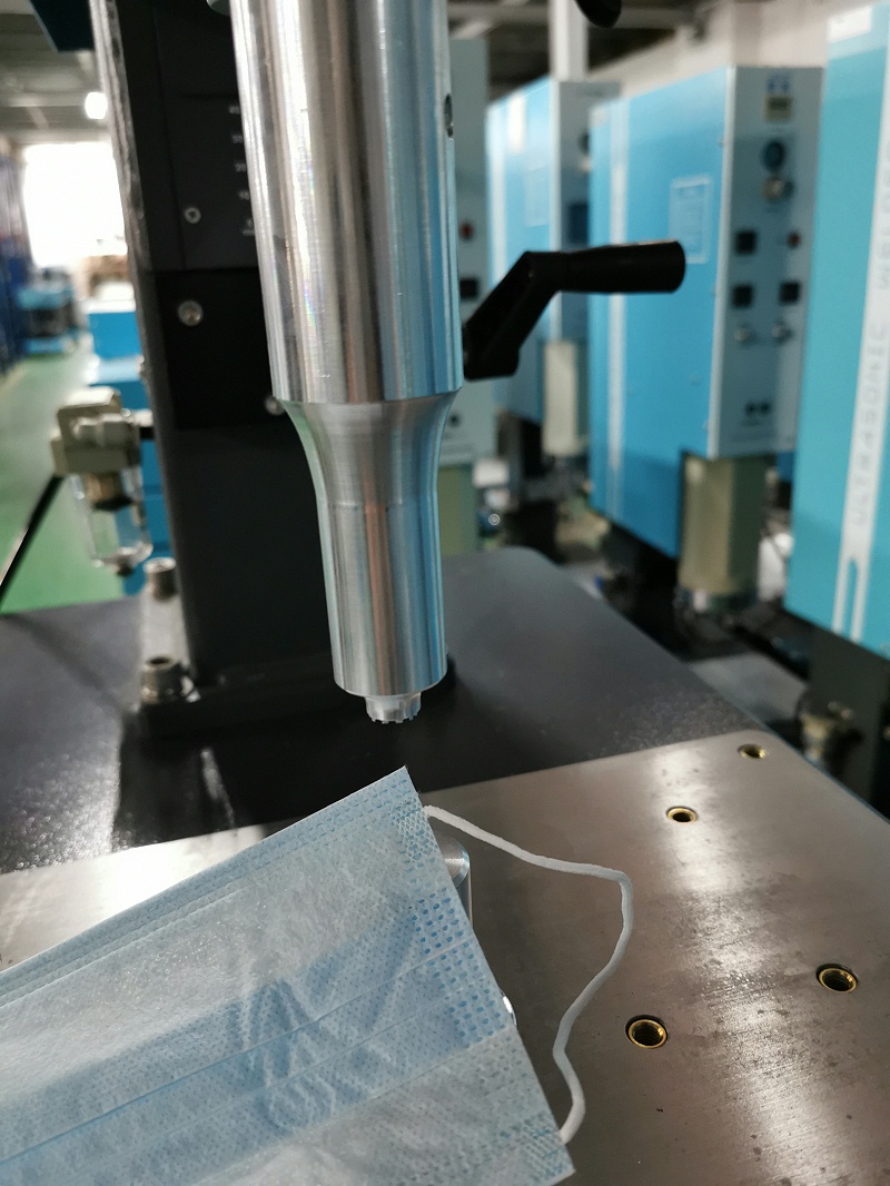 超聲波耳帶焊接機(jī)