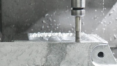 靈科超聲波：解鎖充電插頭高效焊接的秘密武器