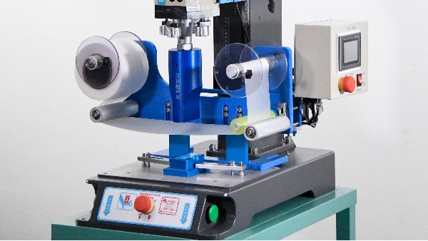 保護膜自動卷膜機：超聲波焊接的完美搭檔