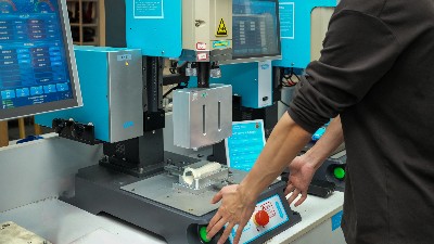 靈科超聲波最牛的三大專業(yè)系列：定義焊接行業(yè)的黃金標(biāo)準(zhǔn)