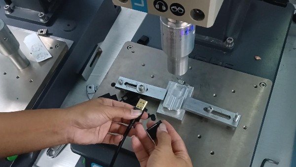 靈科超聲波-焊接<i style='color:red'>usb</i>