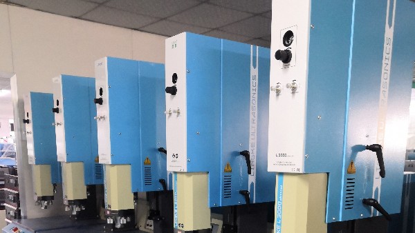 “超聲波塑料焊接機(jī)”日常維護(hù)的保養(yǎng)竅門