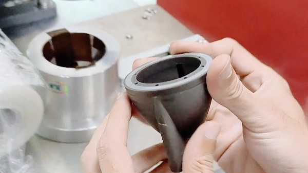 靈科超聲波-吹風(fēng)機扁風(fēng)嘴焊接