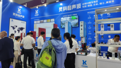 通過超聲波焊接物品，這先進(jìn)的焊接技術(shù)，還真是第一次見到