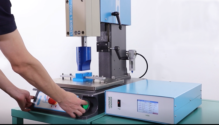 超聲波焊接對<i style='color:red'>聚乙烯</i>塑料的焊接應用